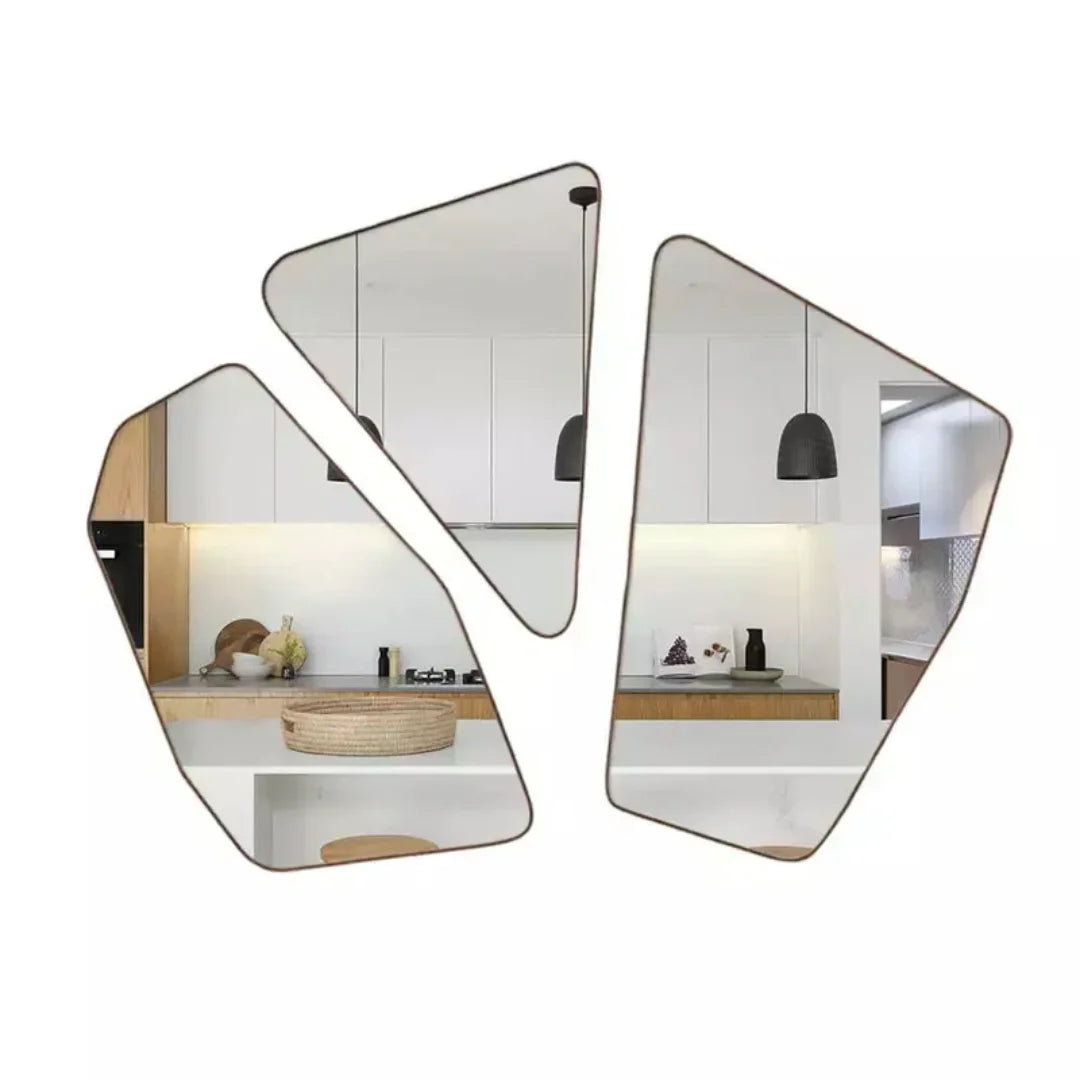 Set aus drei modernen, geometrischen Wandspiegeln 150x135 cm