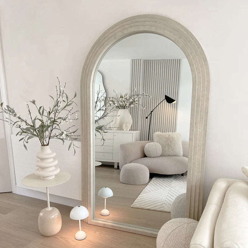 Arche-Spiegel Luciana Standspiegel aus Beton 180x110 cm