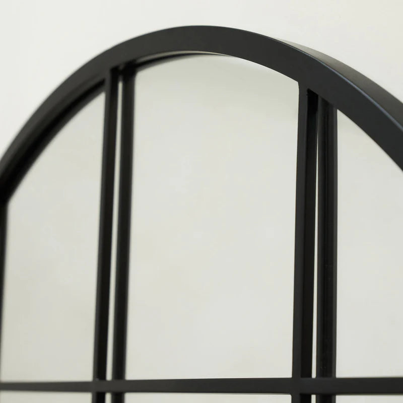 Bogenförmiger Spiegel Brooklyn aus schwarzem Metall 200 cm x 120 cm